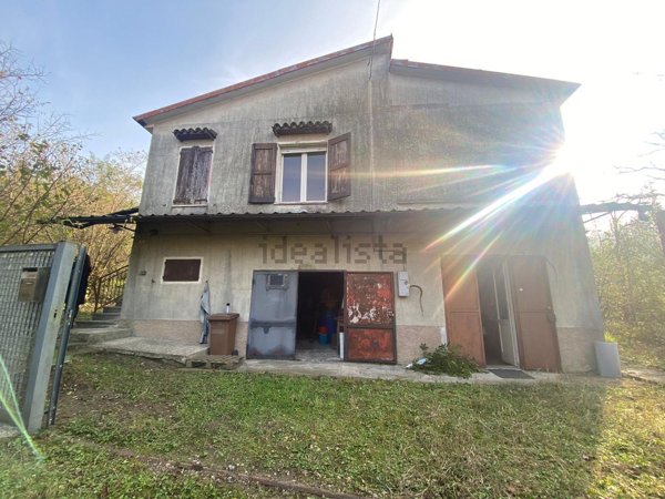 casa indipendente in vendita a Cecima