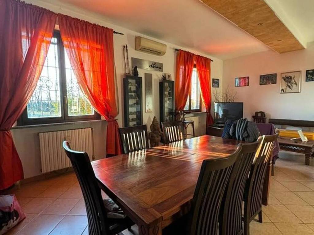 casa indipendente in vendita a Ceranova
