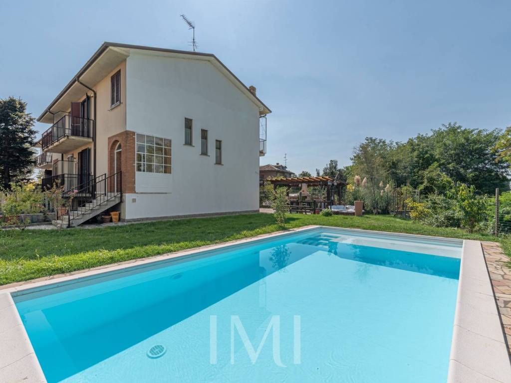 casa indipendente in vendita a Ceranova