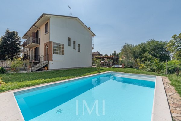 casa indipendente in vendita a Ceranova