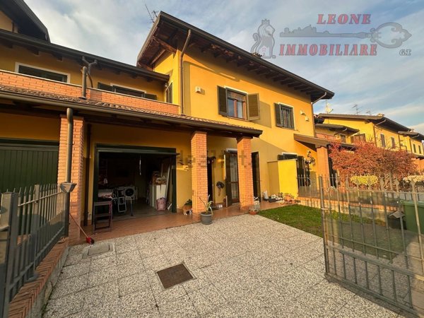 casa indipendente in vendita a Ceranova