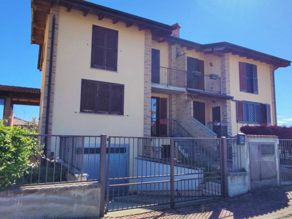 casa indipendente in vendita a Ceranova