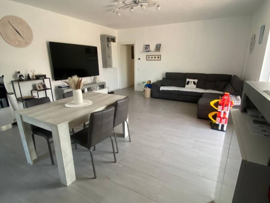 casa indipendente in vendita a Ceranova