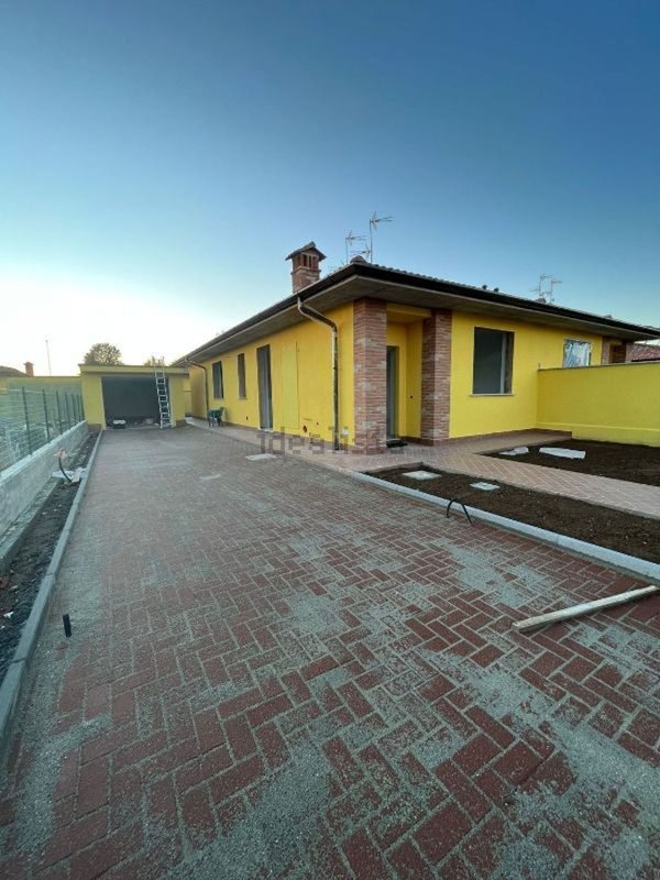 casa indipendente in vendita a Ceranova