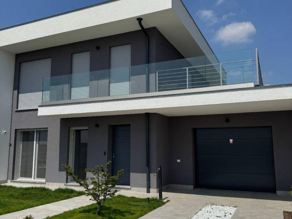 casa indipendente in vendita a Ceranova