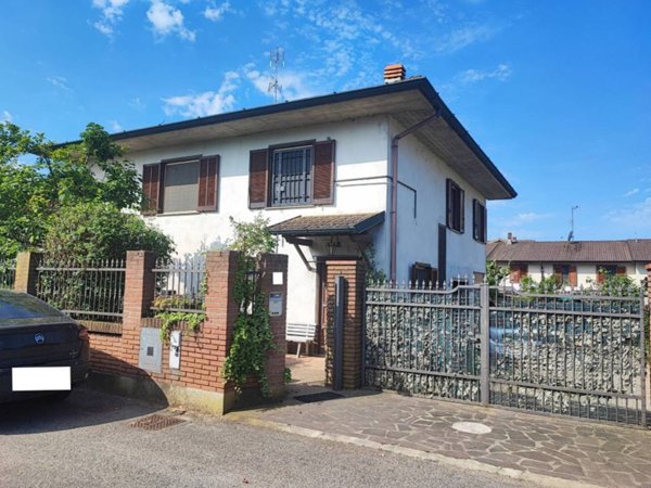 casa indipendente in vendita a Ceranova in zona San Rocco