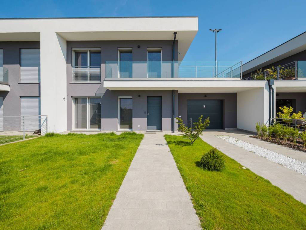 casa indipendente in vendita a Ceranova