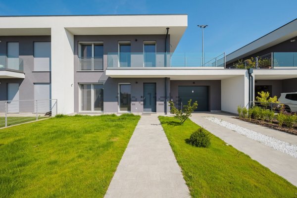 casa indipendente in vendita a Ceranova
