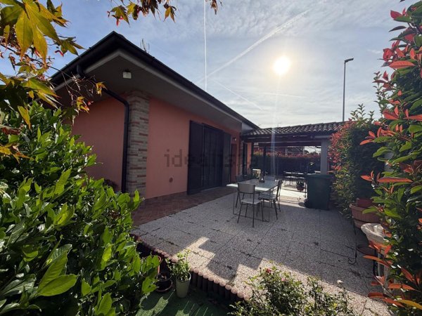 casa indipendente in vendita a Ceranova in zona Gioiello