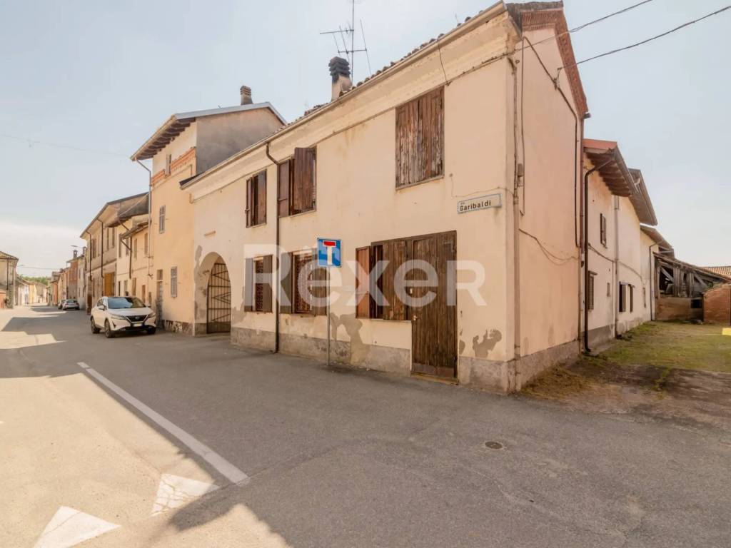 casa indipendente in vendita a Cergnago