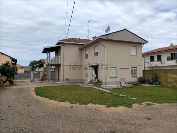 casa indipendente in vendita a Cergnago