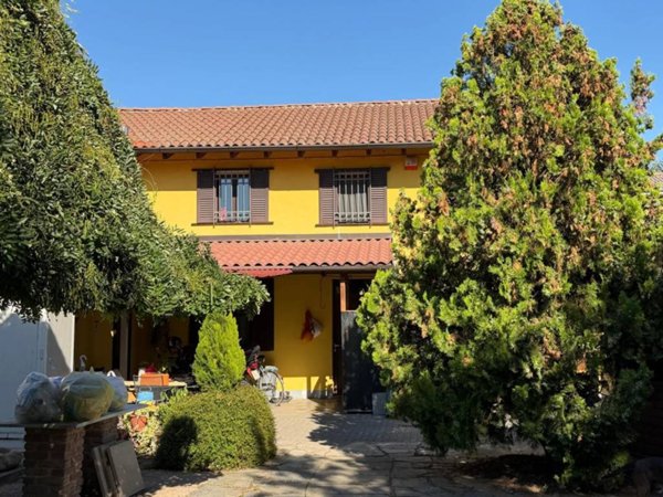 casa indipendente in vendita a Cergnago
