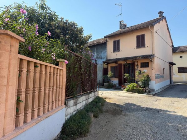casa indipendente in vendita a Cergnago