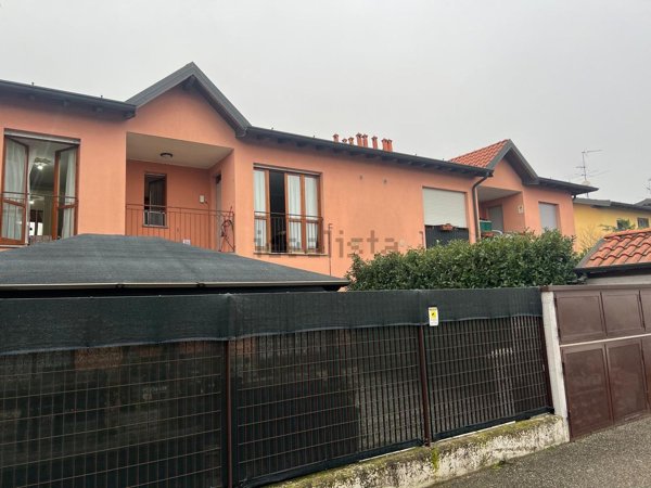 appartamento in vendita a Certosa di Pavia