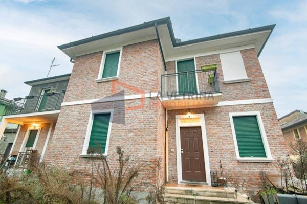 casa indipendente in vendita a Certosa di Pavia