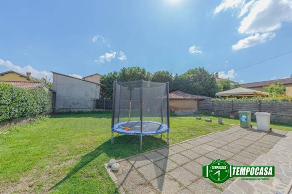 casa indipendente in vendita a Certosa di Pavia