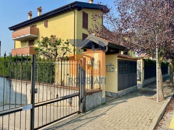 appartamento in vendita a Certosa di Pavia