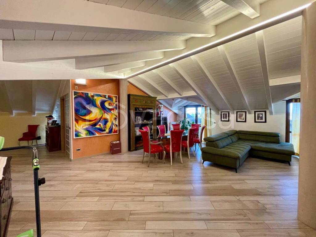 appartamento in vendita a Certosa di Pavia