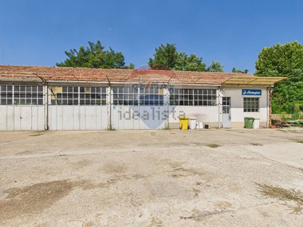ufficio in vendita a Certosa di Pavia