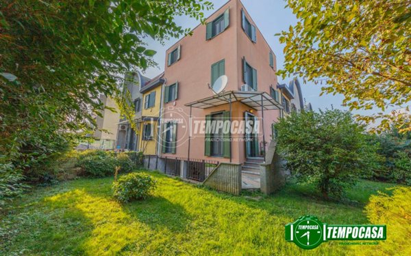 casa indipendente in vendita a Certosa di Pavia