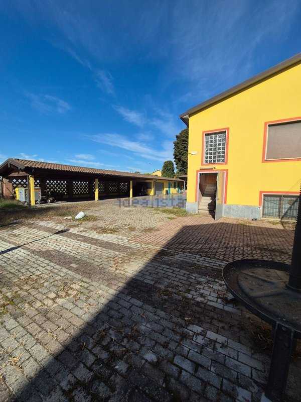 casa indipendente in vendita a Certosa di Pavia