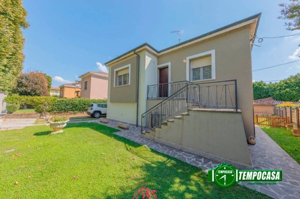 casa indipendente in vendita a Certosa di Pavia