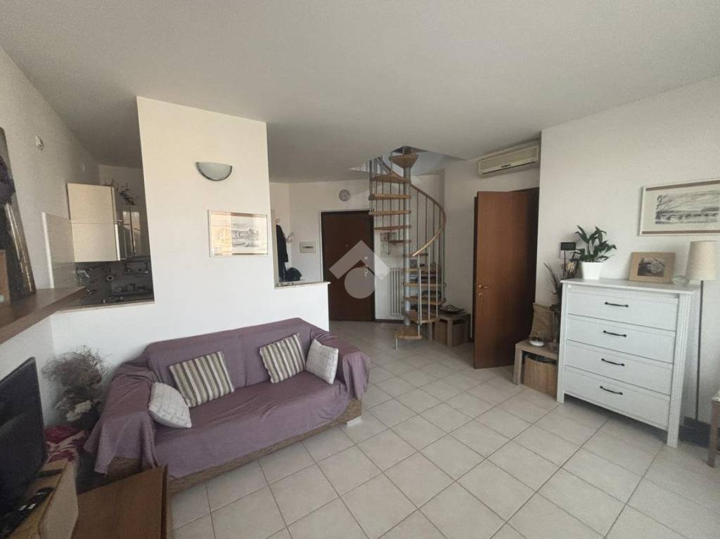 appartamento in vendita a Certosa di Pavia