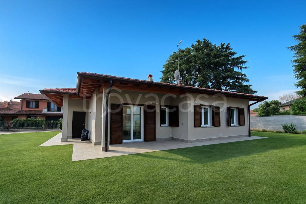 casa indipendente in vendita a Certosa di Pavia