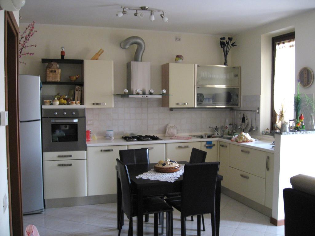 appartamento in vendita a Certosa di Pavia