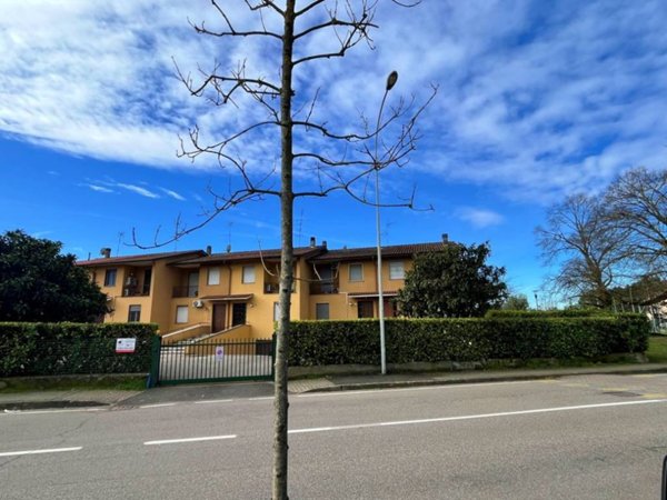 casa indipendente in vendita a Certosa di Pavia