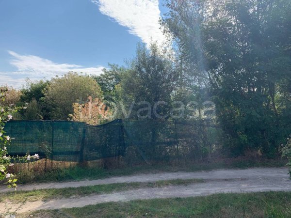 terreno agricolo in vendita a Certosa di Pavia
