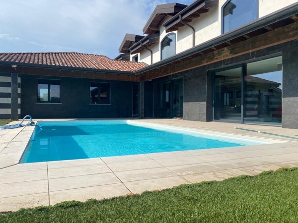 casa indipendente in vendita a Certosa di Pavia