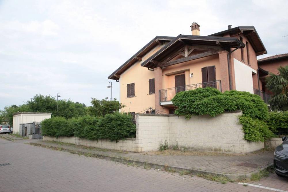 appartamento in vendita a Certosa di Pavia