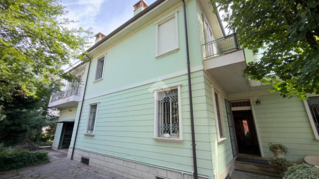 casa indipendente in vendita a Certosa di Pavia