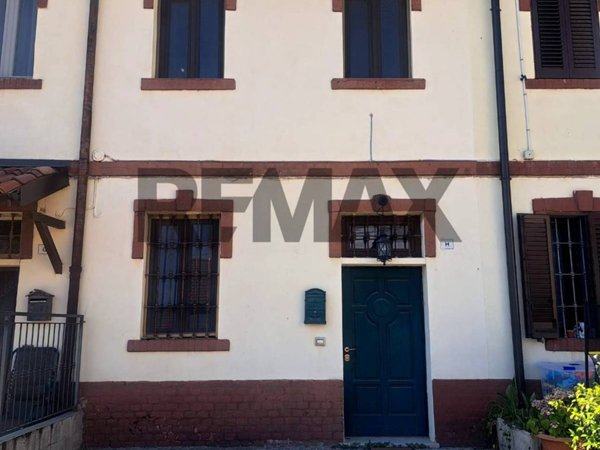 casa indipendente in vendita a Certosa di Pavia