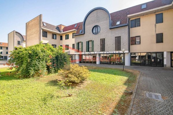 casa indipendente in vendita a Certosa di Pavia