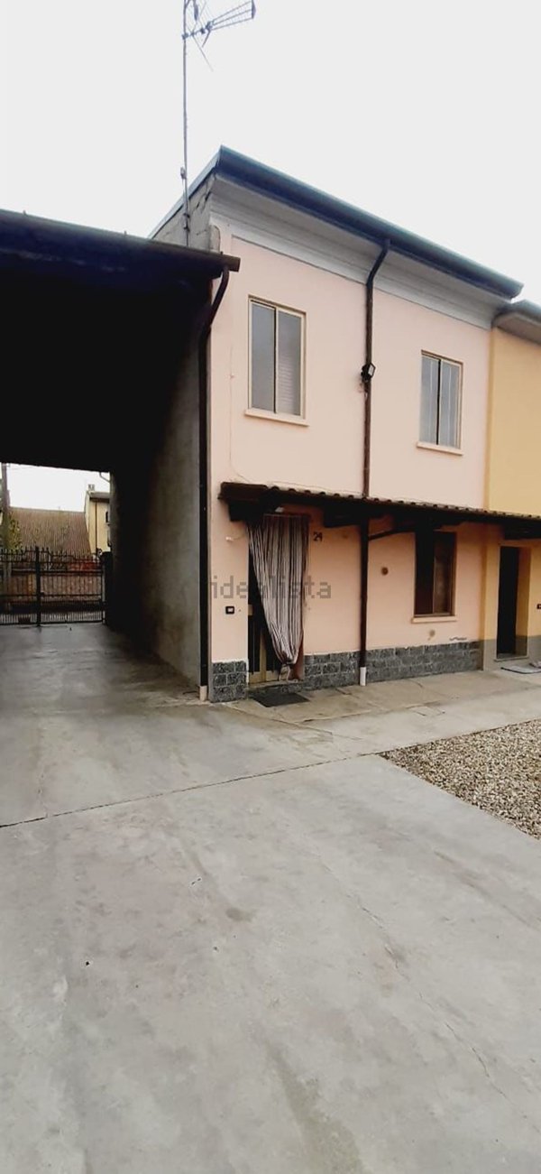 appartamento in vendita a Cervesina