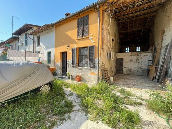 casa semindipendente in vendita a Cervesina