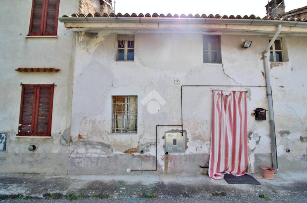 casa indipendente in vendita a Cervesina