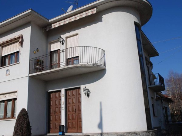 casa indipendente in vendita a Lanzo Torinese