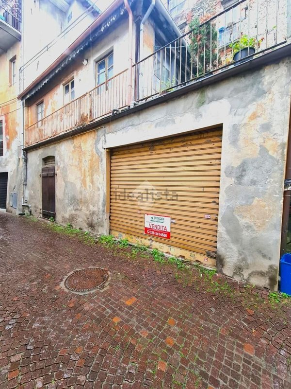 locale di sgombero in vendita a Lanzo Torinese