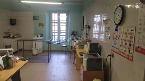 locale di sgombero in vendita a Lanzo Torinese