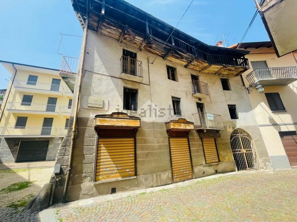 casa semindipendente in vendita a Lanzo Torinese