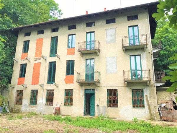 casa indipendente in vendita a Lanzo Torinese