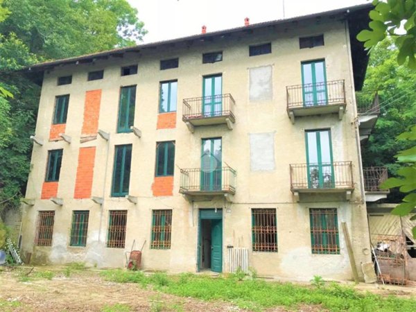 casa indipendente in vendita a Lanzo Torinese