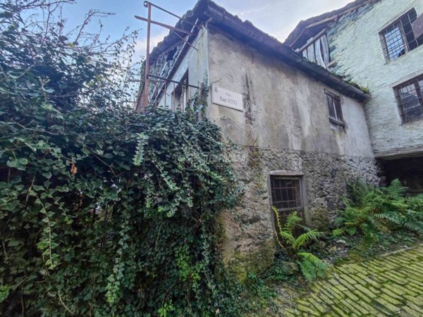 casa indipendente in vendita a Lanzo Torinese