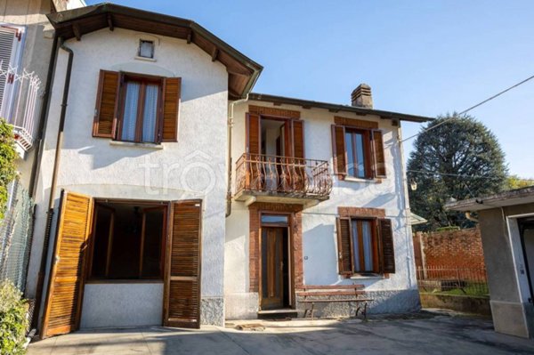 casa indipendente in vendita a Lanzo Torinese