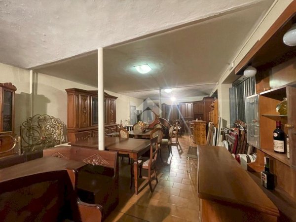 locale di sgombero in vendita a Lanzo Torinese