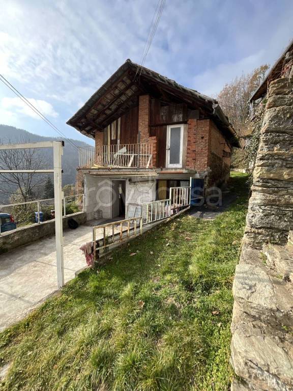 casa indipendente in vendita a Lanzo Torinese