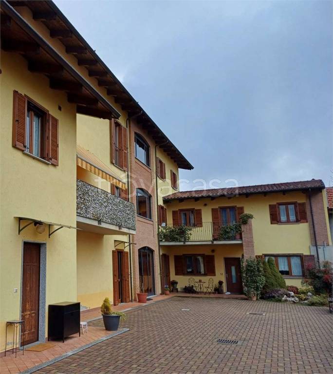 appartamento in vendita a Lanzo Torinese